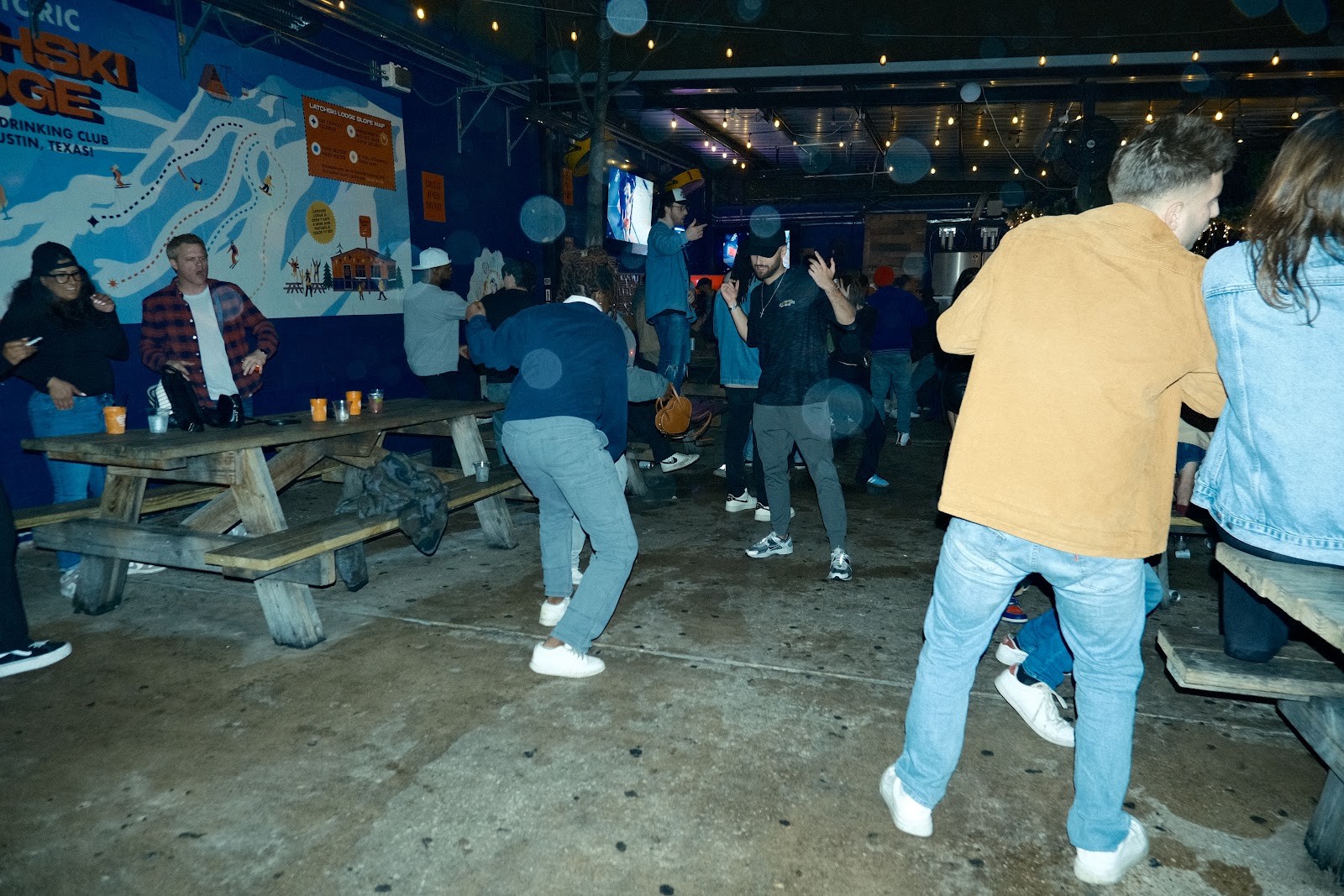 @tlau.media_thelostandunfounds_2026-01-23_austin_last_night_004
