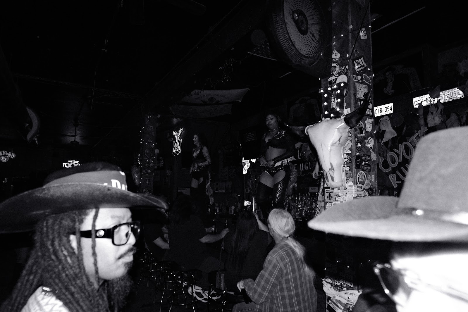 @tlau.media_thelostandunfounds_2026-02-05_austin_last_night_noir_012