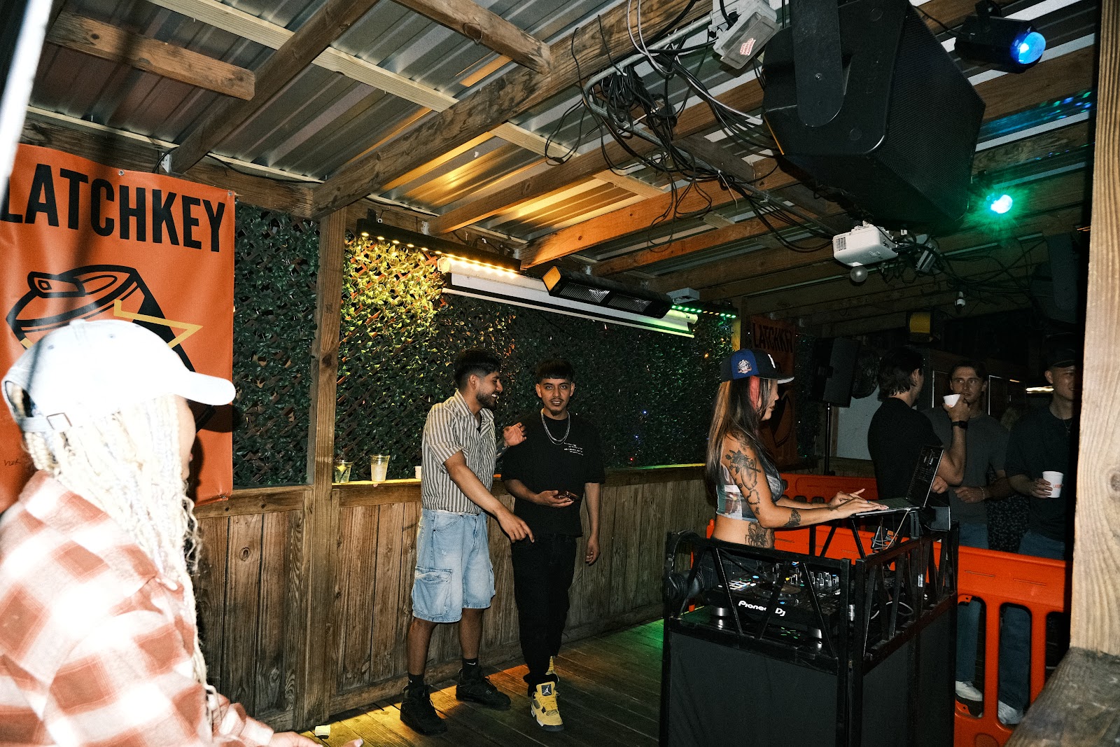 @tlau.media_thelostandunfounds_2026-03-26_austin_last_night_005