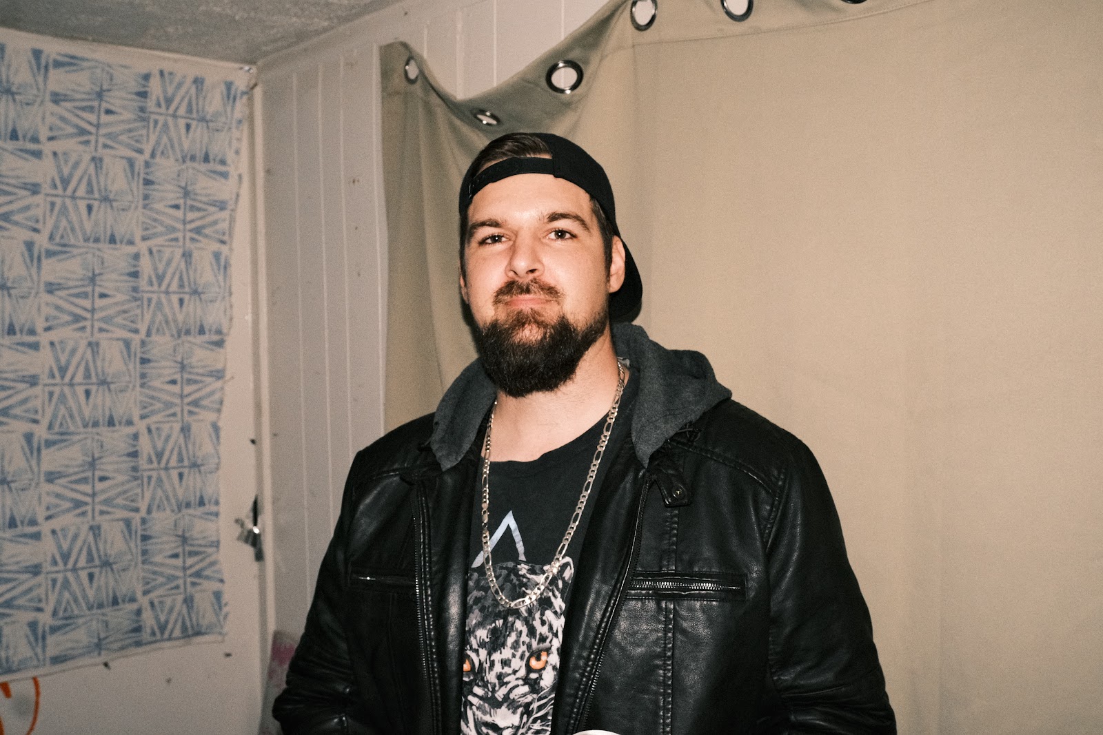 @tlau.media_thelostandunfounds_2026-04-19_austin_last_night_021