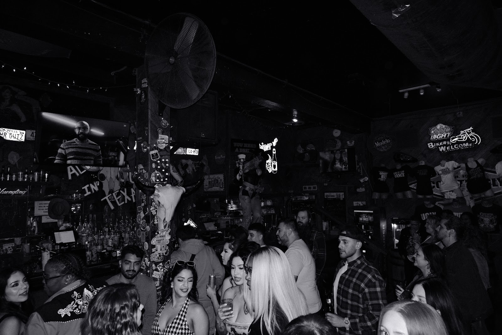 @tlau.media_thelostandunfounds_2026-02-05_austin_last_night_noir_013